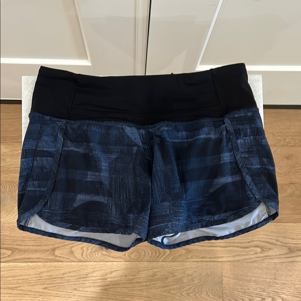 Lululemon Women's Blue Patterned Shorts